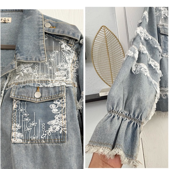 POL Light Wash Lace Ruffle Trim Oversized Denim Shacket Size Small - Picture 8 of 12
